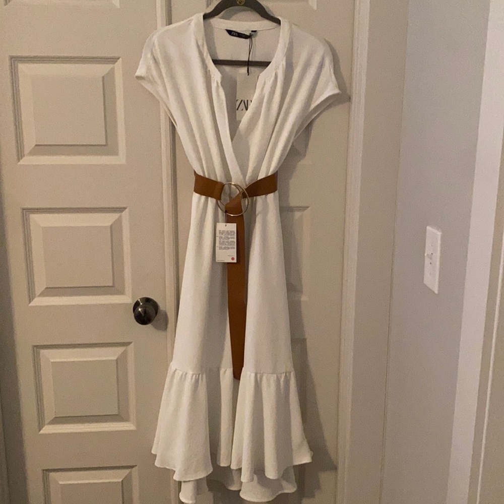 Zara White Maxi Dress no belt